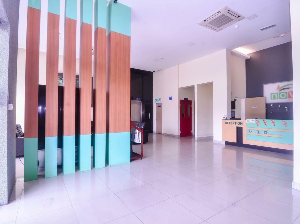 Nova Kuching Hotel Exterior photo